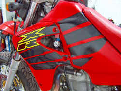XR650R remote 2  800.JPG (232310 bytes)